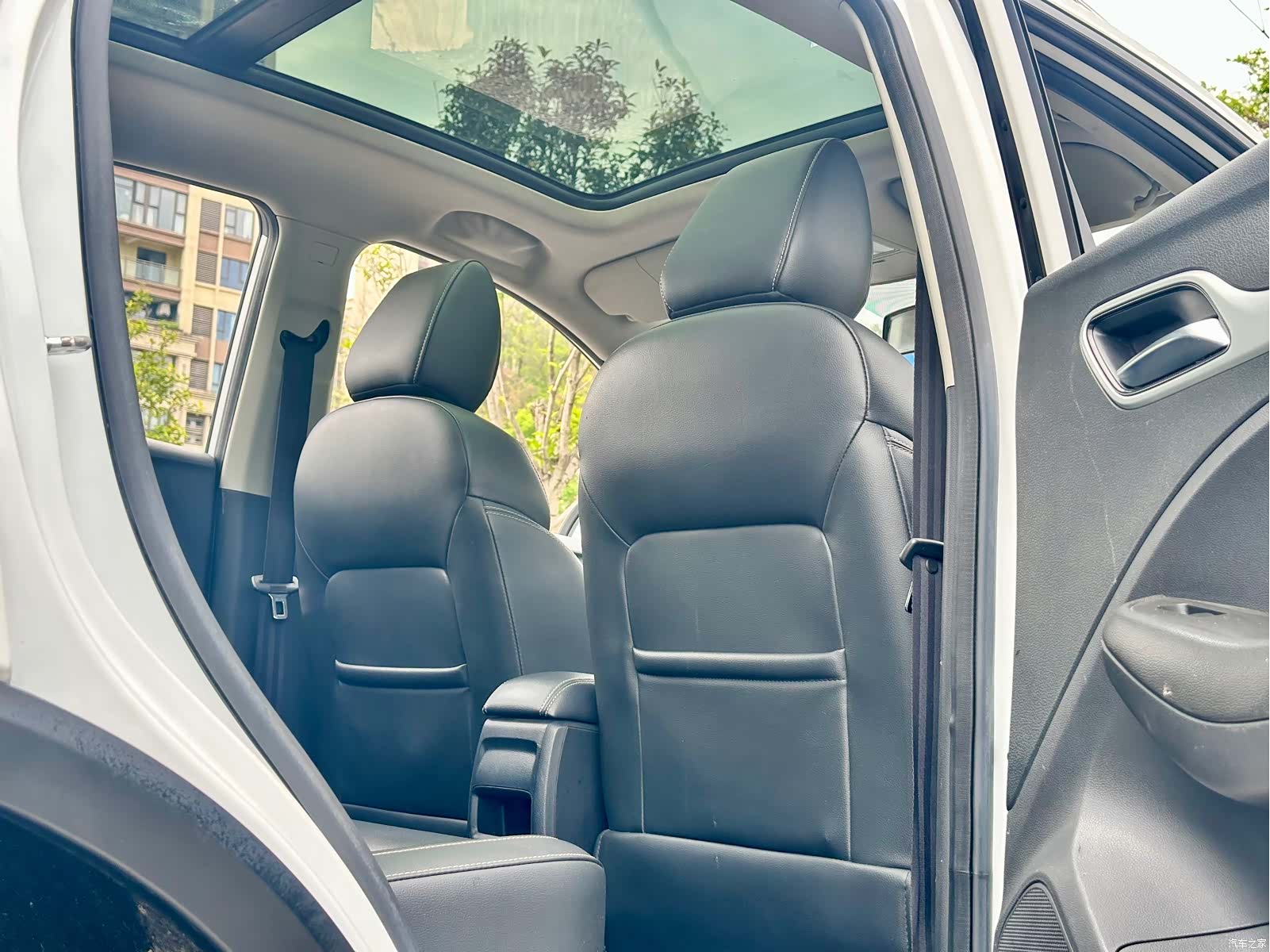 MG ZS, 2019 26