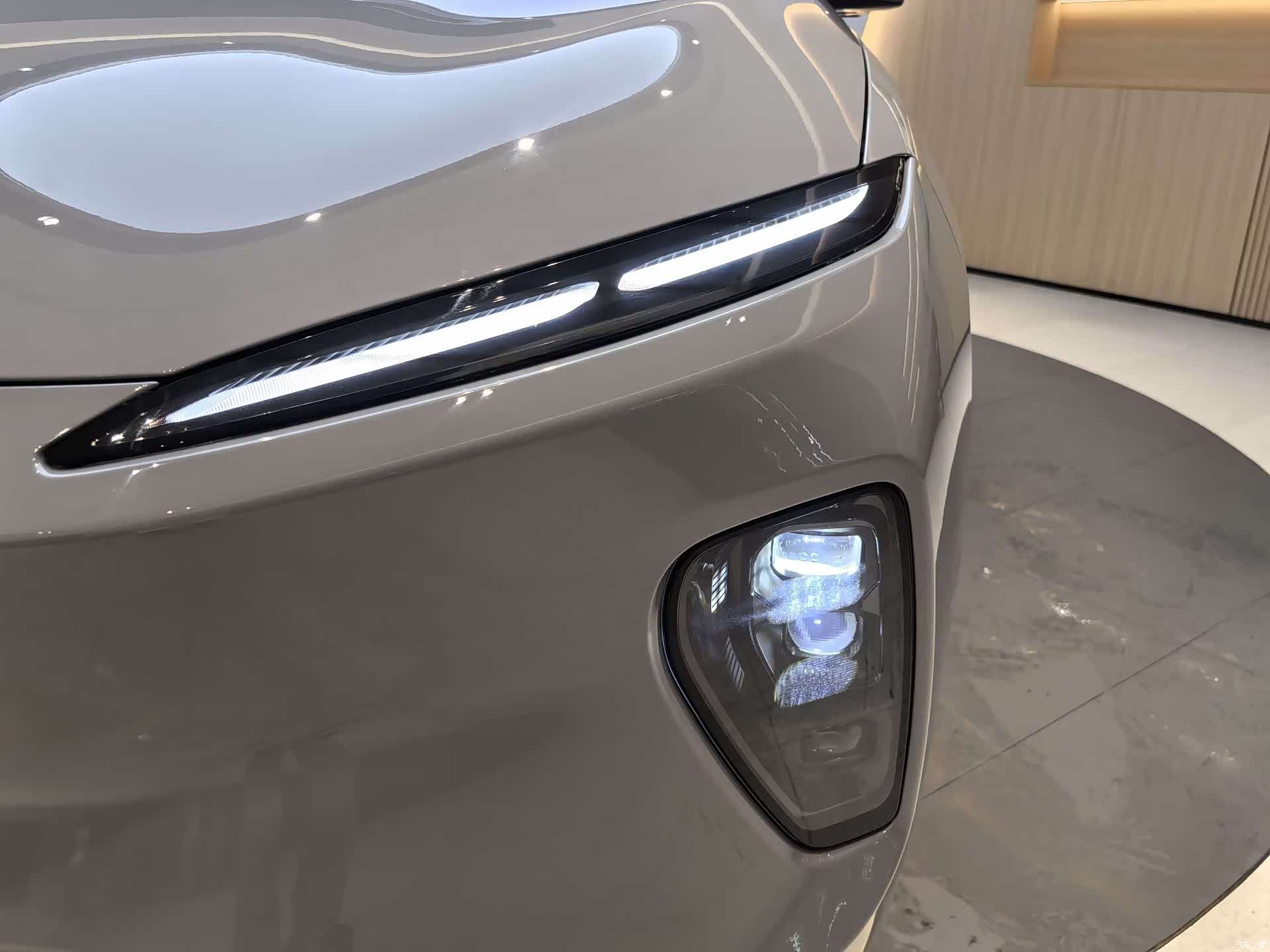 NIO ES8, 2024 9