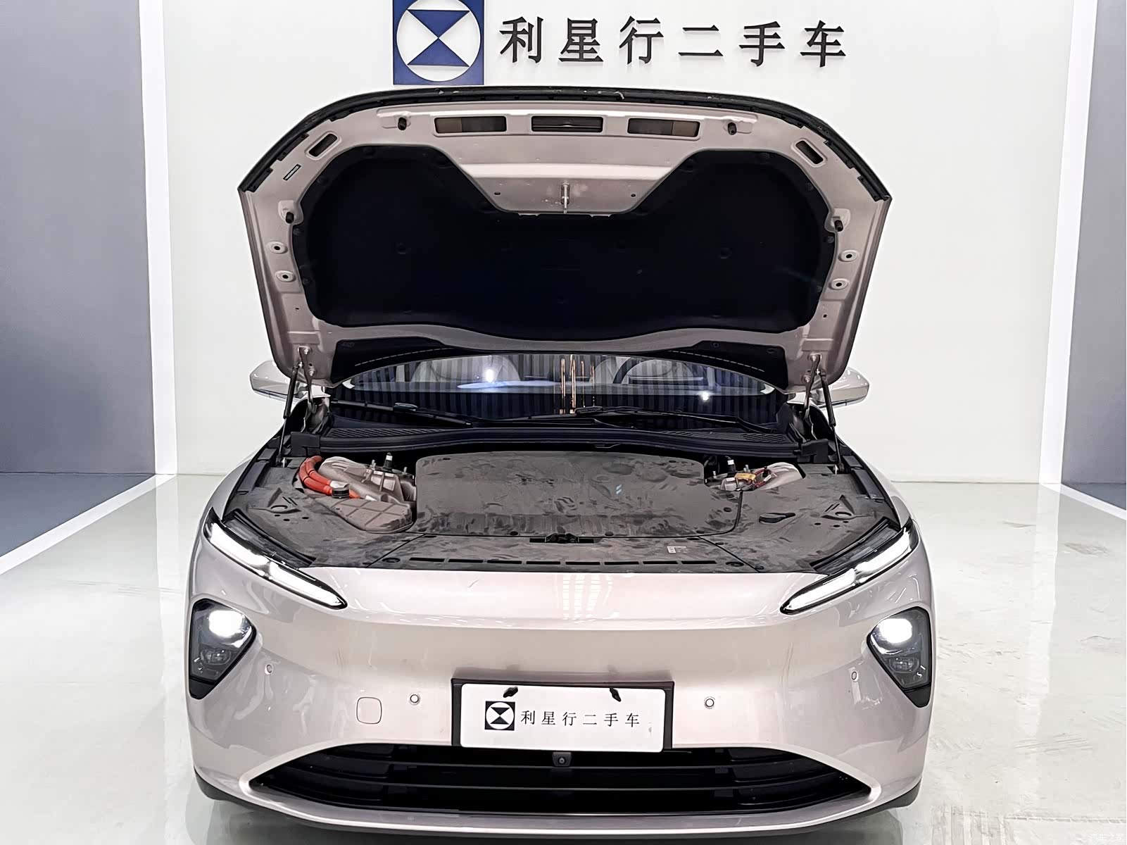 NIO ET7, 2024 11