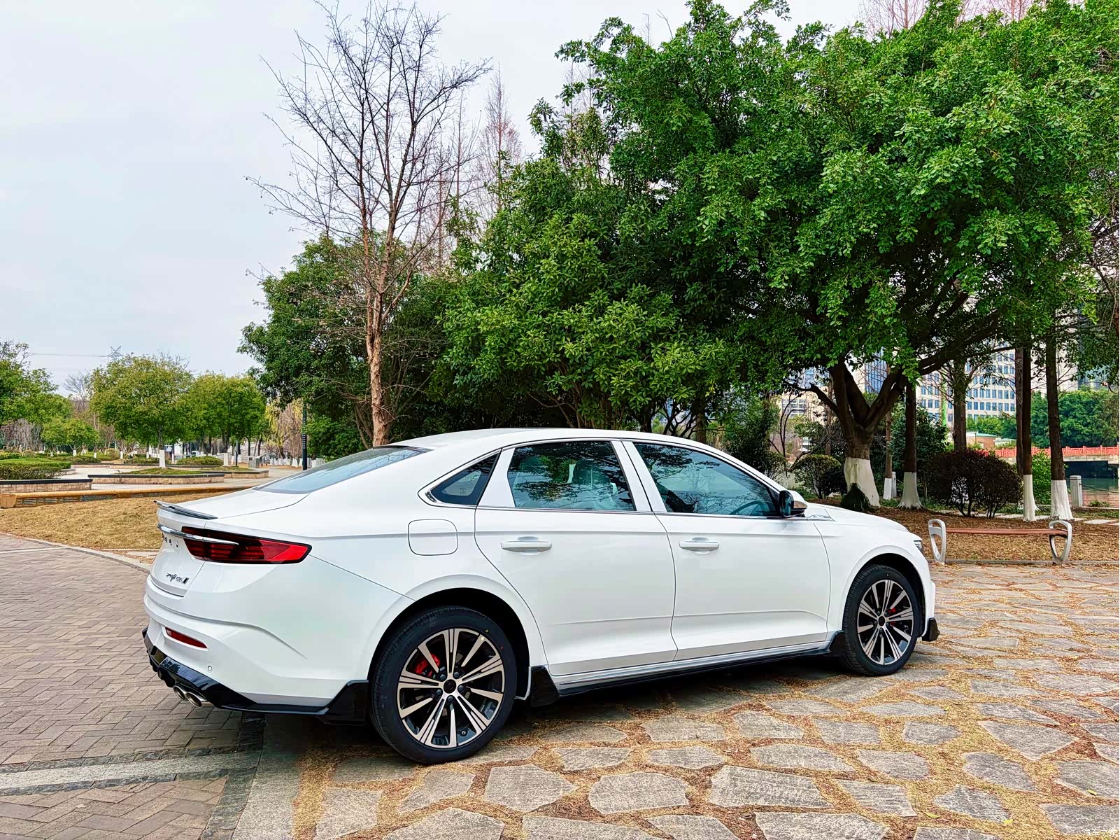 Geely Preface, 2025 4