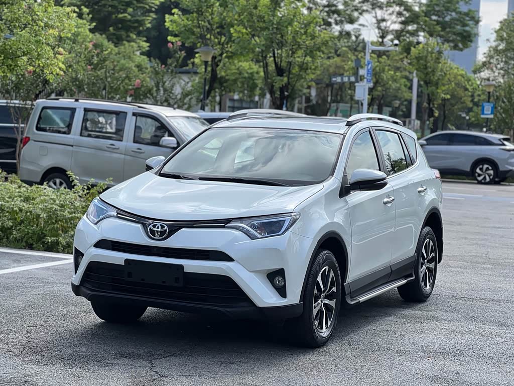 Toyota RAV4 2016 2.0L CVT V