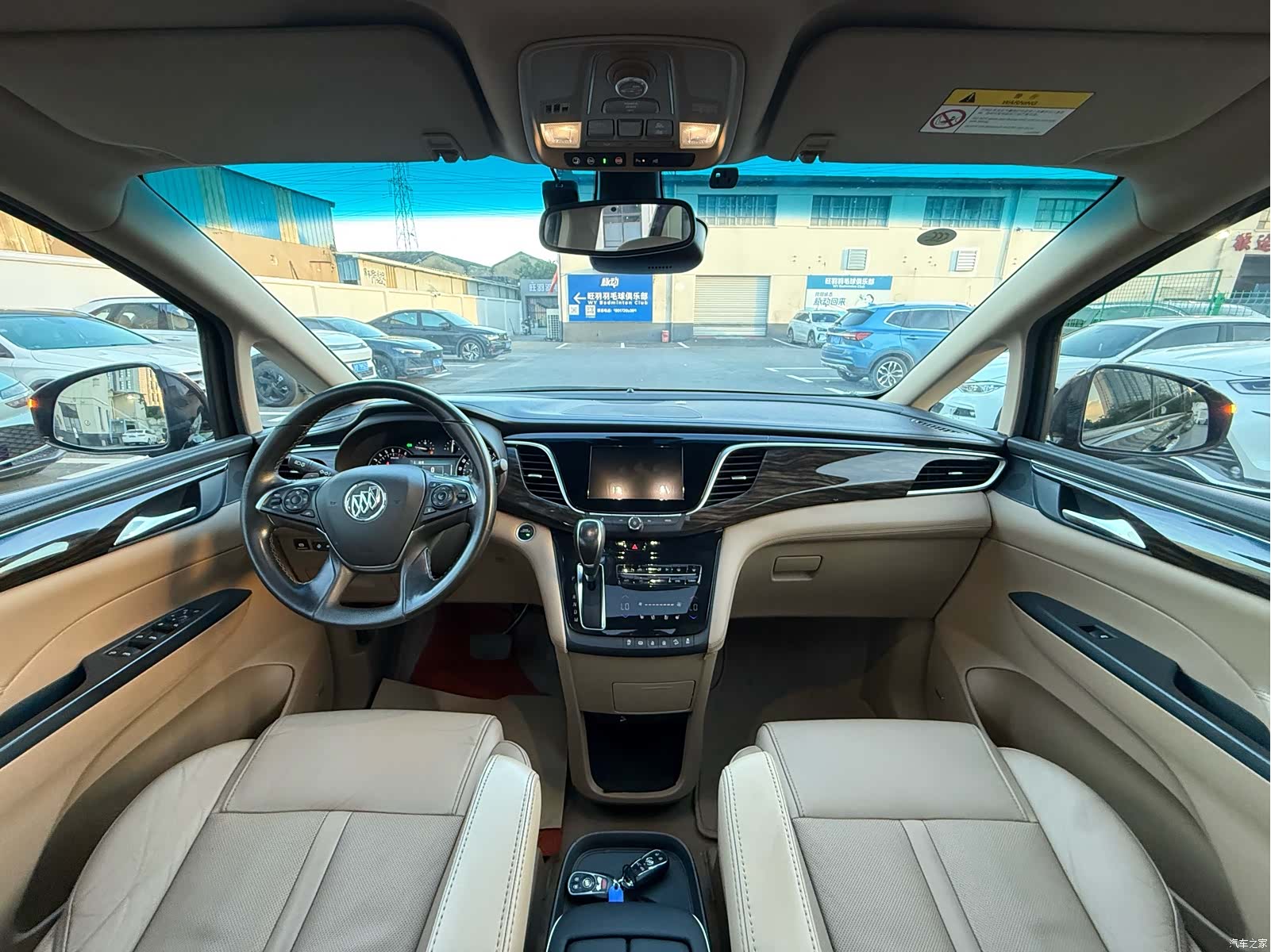 Buick GL8, 2017 4