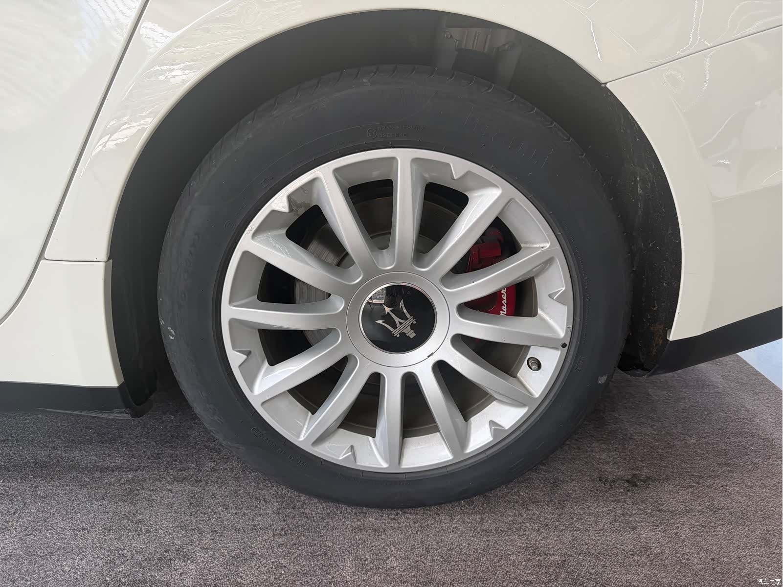 Maserati Ghibli, 2017 все фото