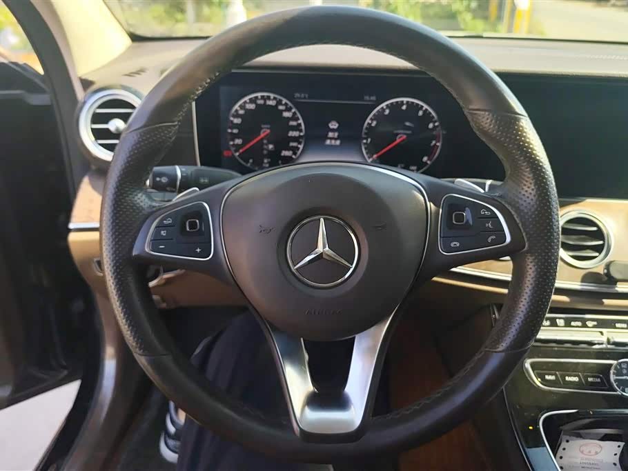 Mercedes-Benz E-class Mercedes-Benz E-class