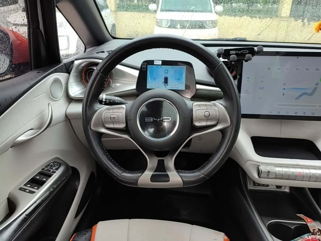 BYD Dolphin, 2022 7