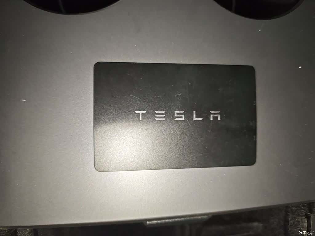 Tesla Model Y, 2024 9