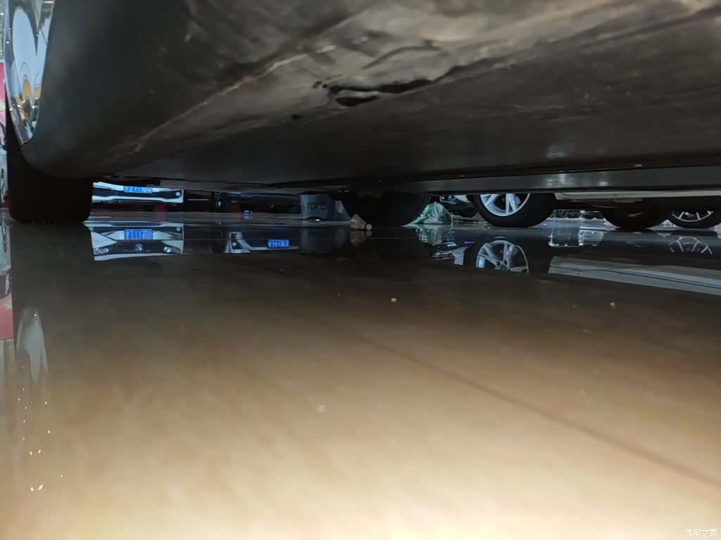 Tesla Model Y, 2024 22