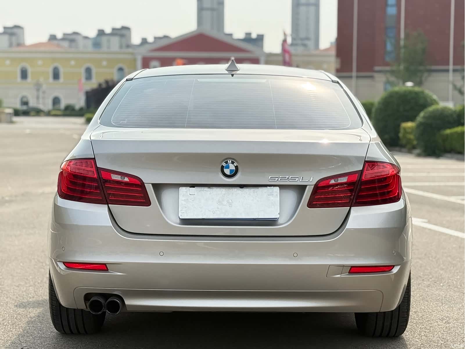 BMW 5 Series, 2017 11