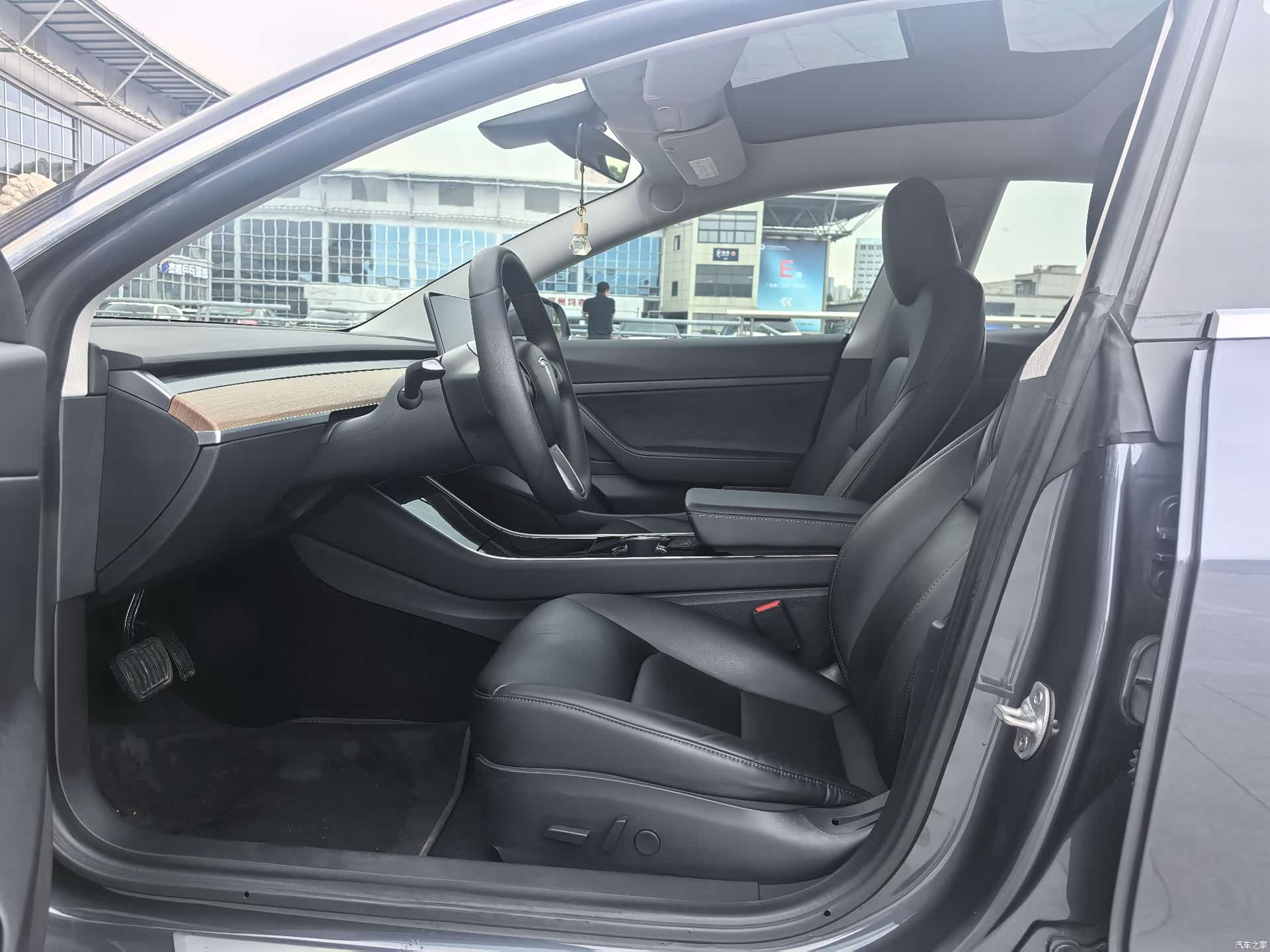 Tesla Model 3, 2020 9