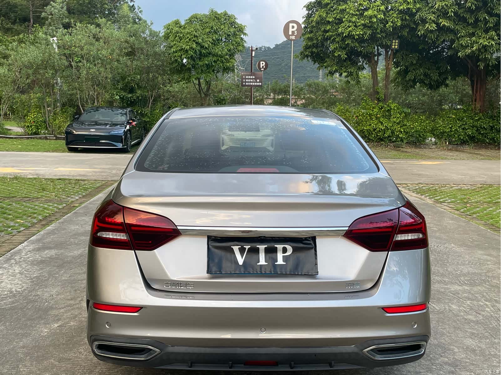 Geely Emgrand, 2022 все фото