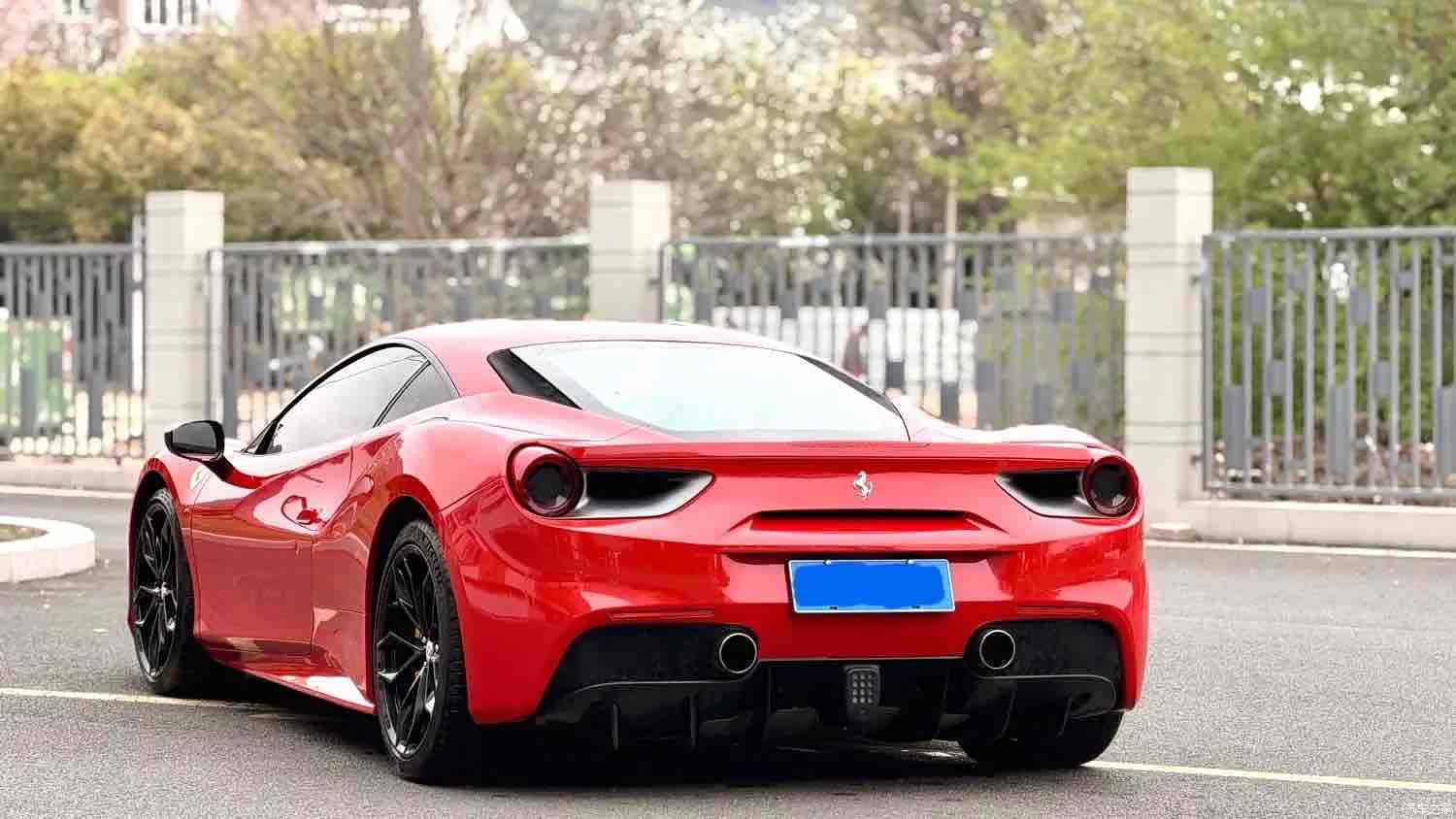Ferrari 488, 2016 6