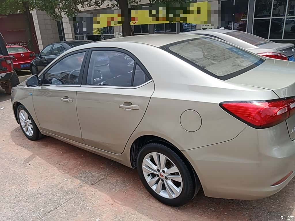 Roewe 360, 2018 все фото