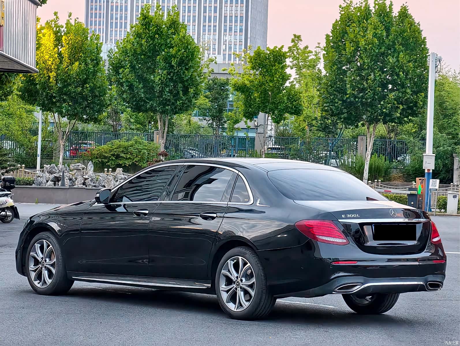 Mercedes-Benz E-Class, 2020 10