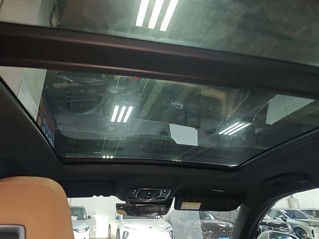 Roewe RX5, 2022 18