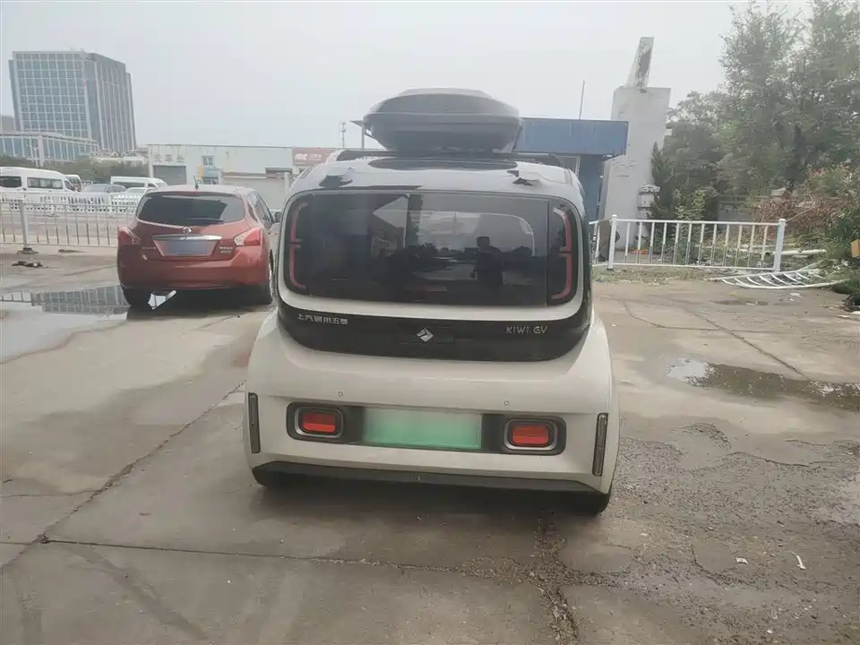 Baoding KiWi EV