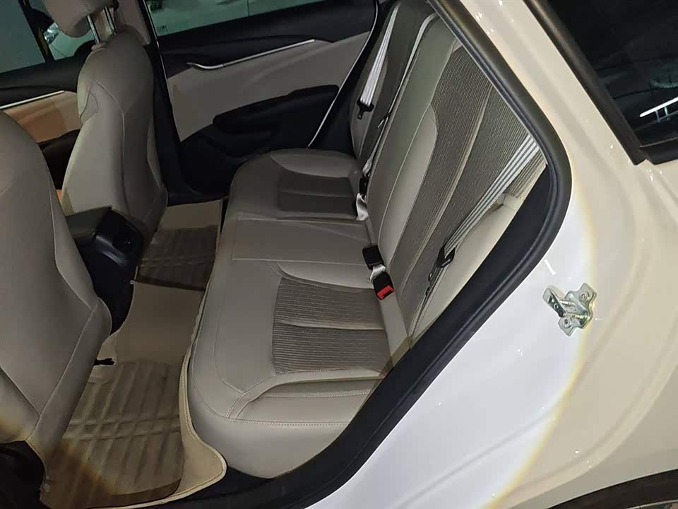 Buick Yinglang Buick Yinglang