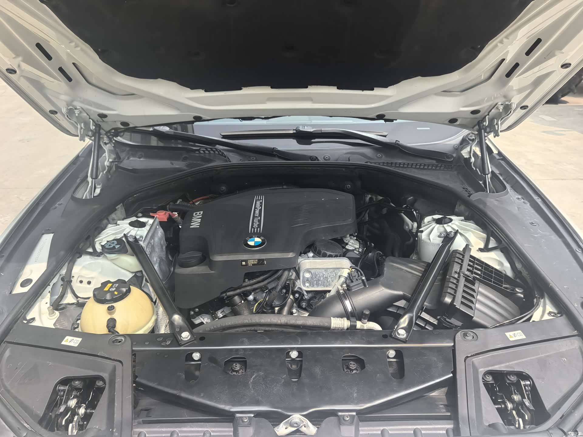BMW 5 Series, 2016 26