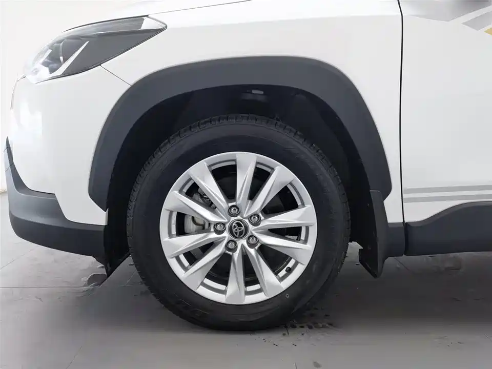 Toyota Corolla Sharp amplifier