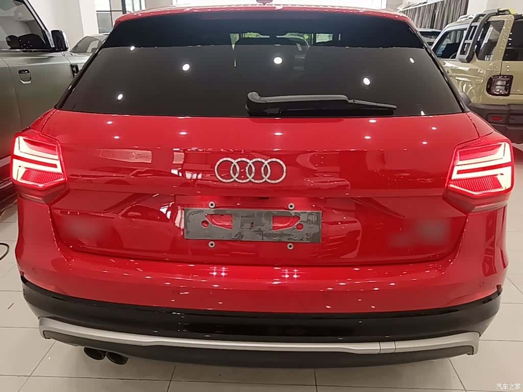 Audi Q2L, 2019 6