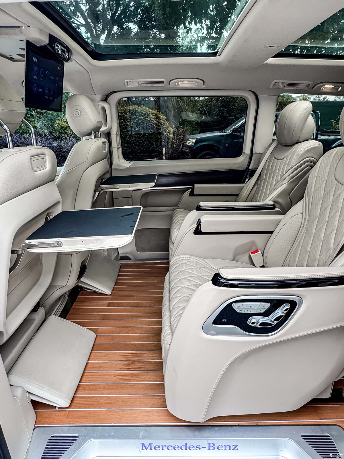 Mercedes-Benz V-Class, 2021 11