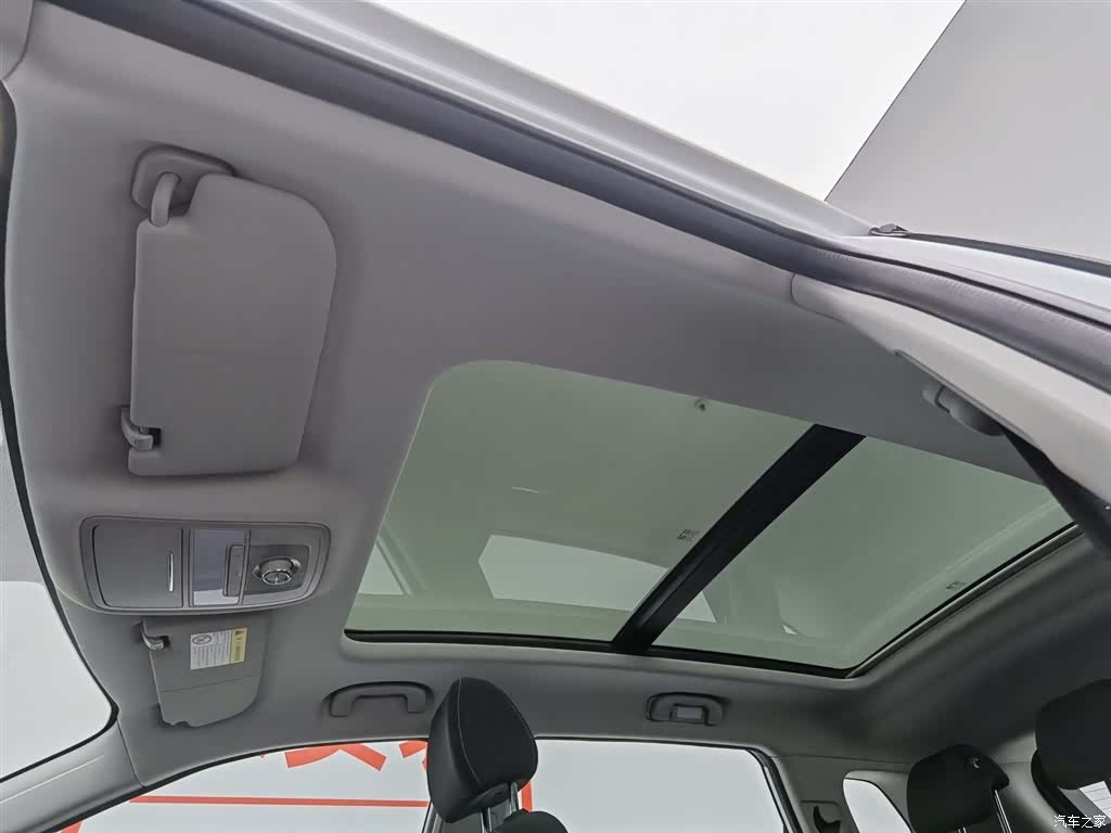 Roewe RX5, 2020 14