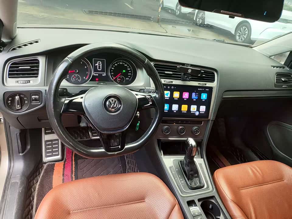 Volkswagen golf