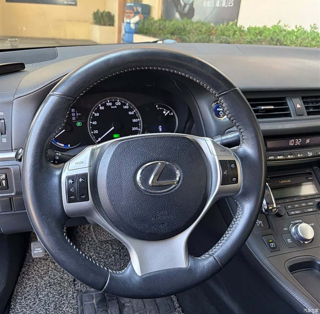 Lexus CT, 2013 7