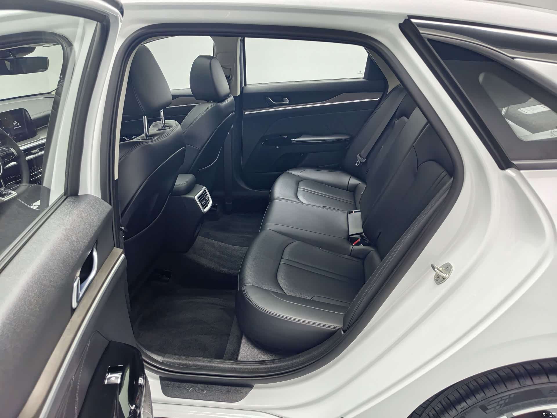 Kia K5, 2025 12