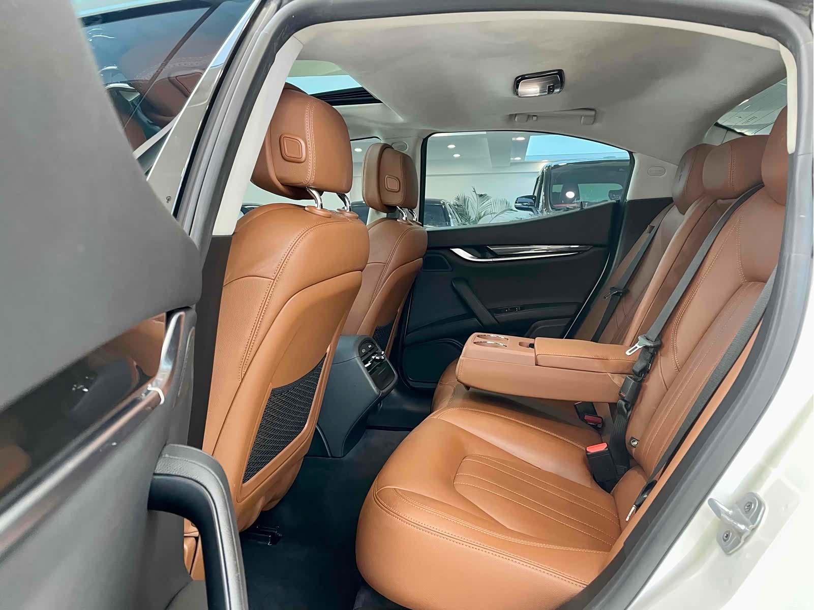 Maserati Ghibli, 2016 13