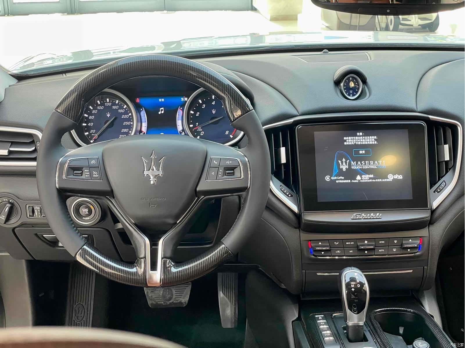 Maserati Ghibli, 2016 21