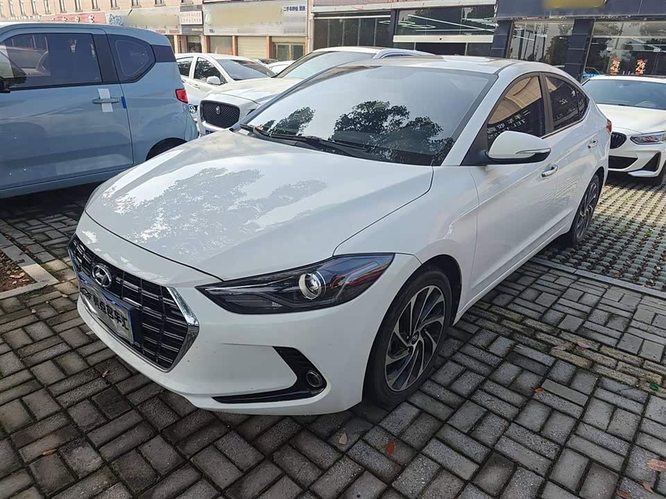 Hyundai Lead