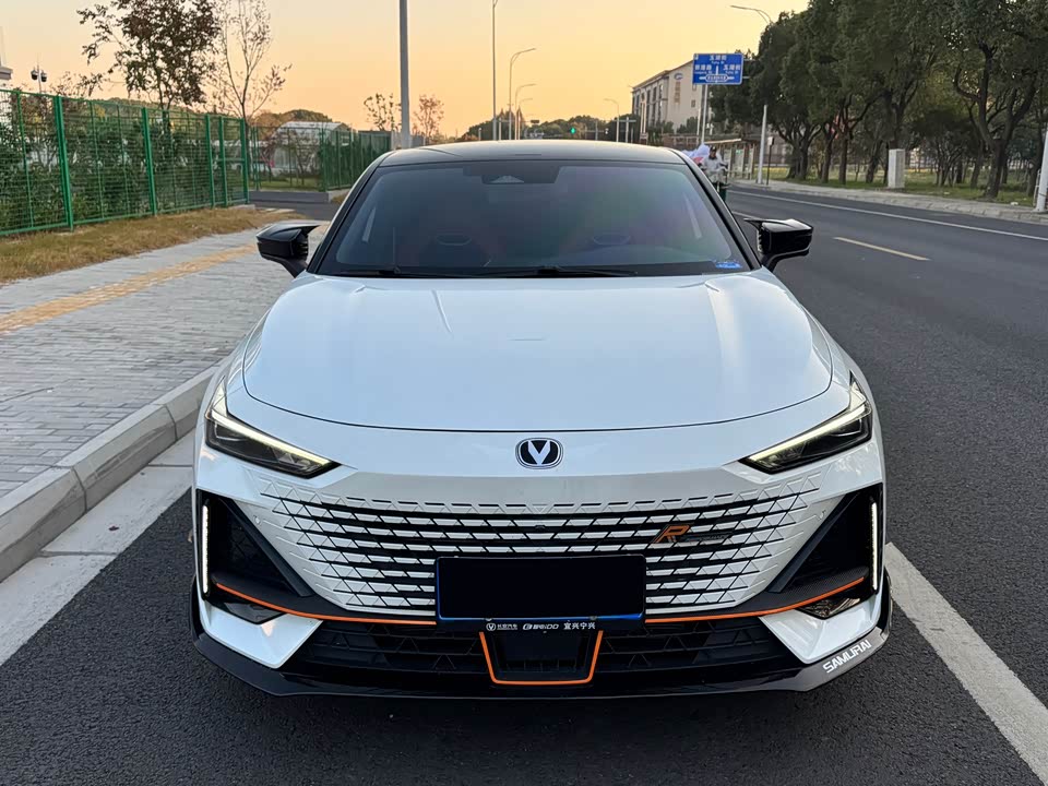 Changan UNI-V
