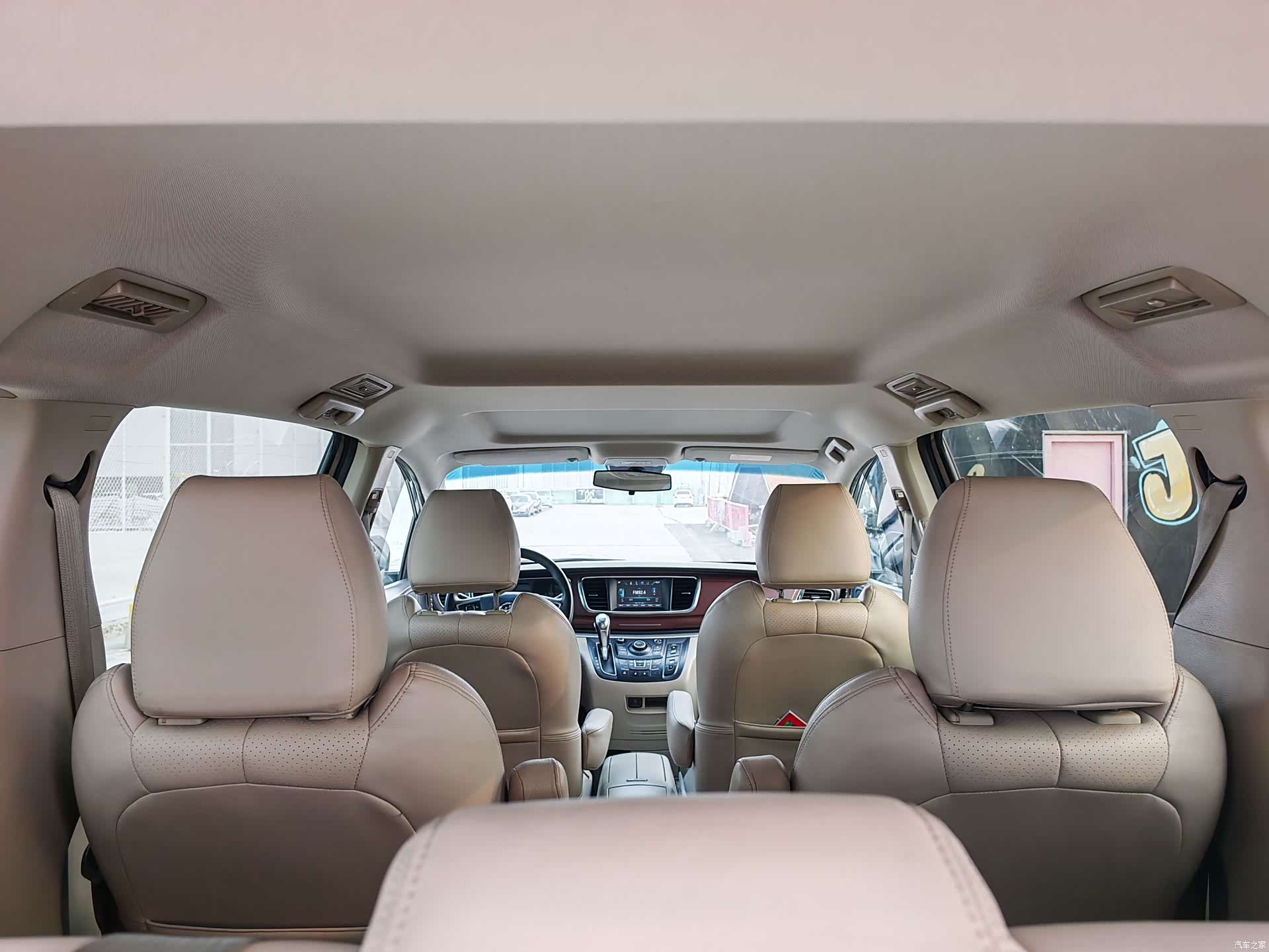 Buick GL8, 2018 13