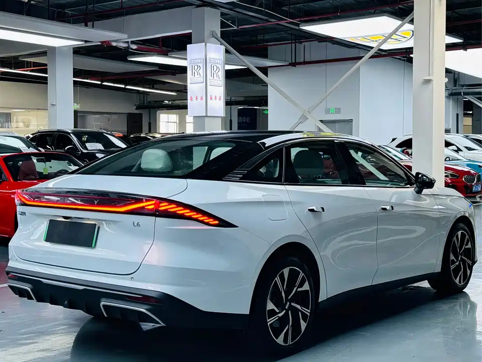 Geely Galaxy Galaxy L6