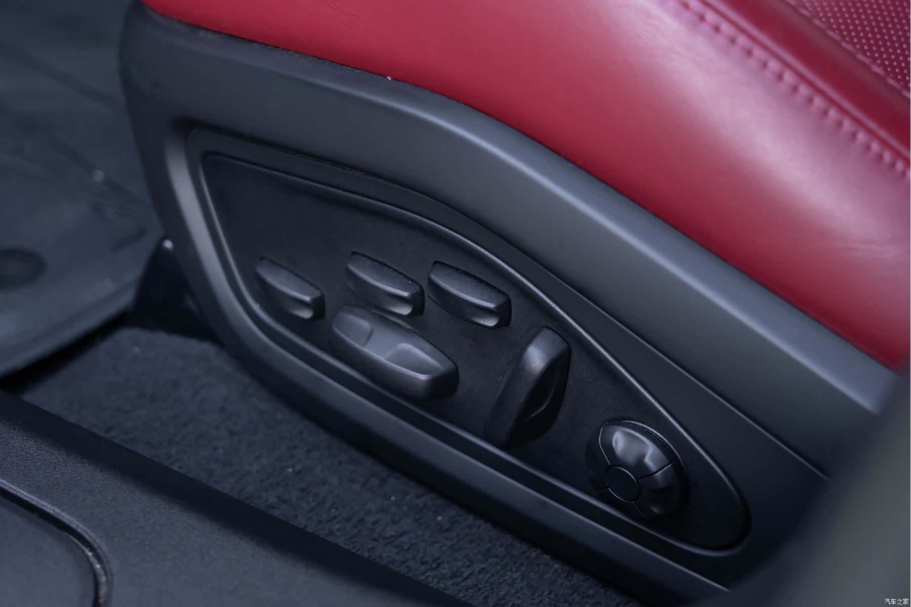 Porsche Taycan, 2024 14