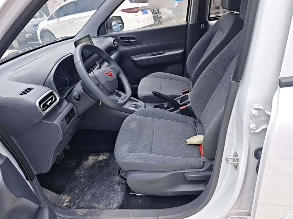 Wuling Hongguang, 2025 12