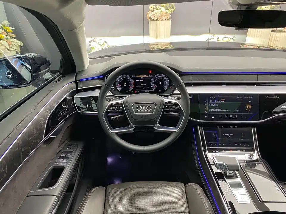 Audi A8