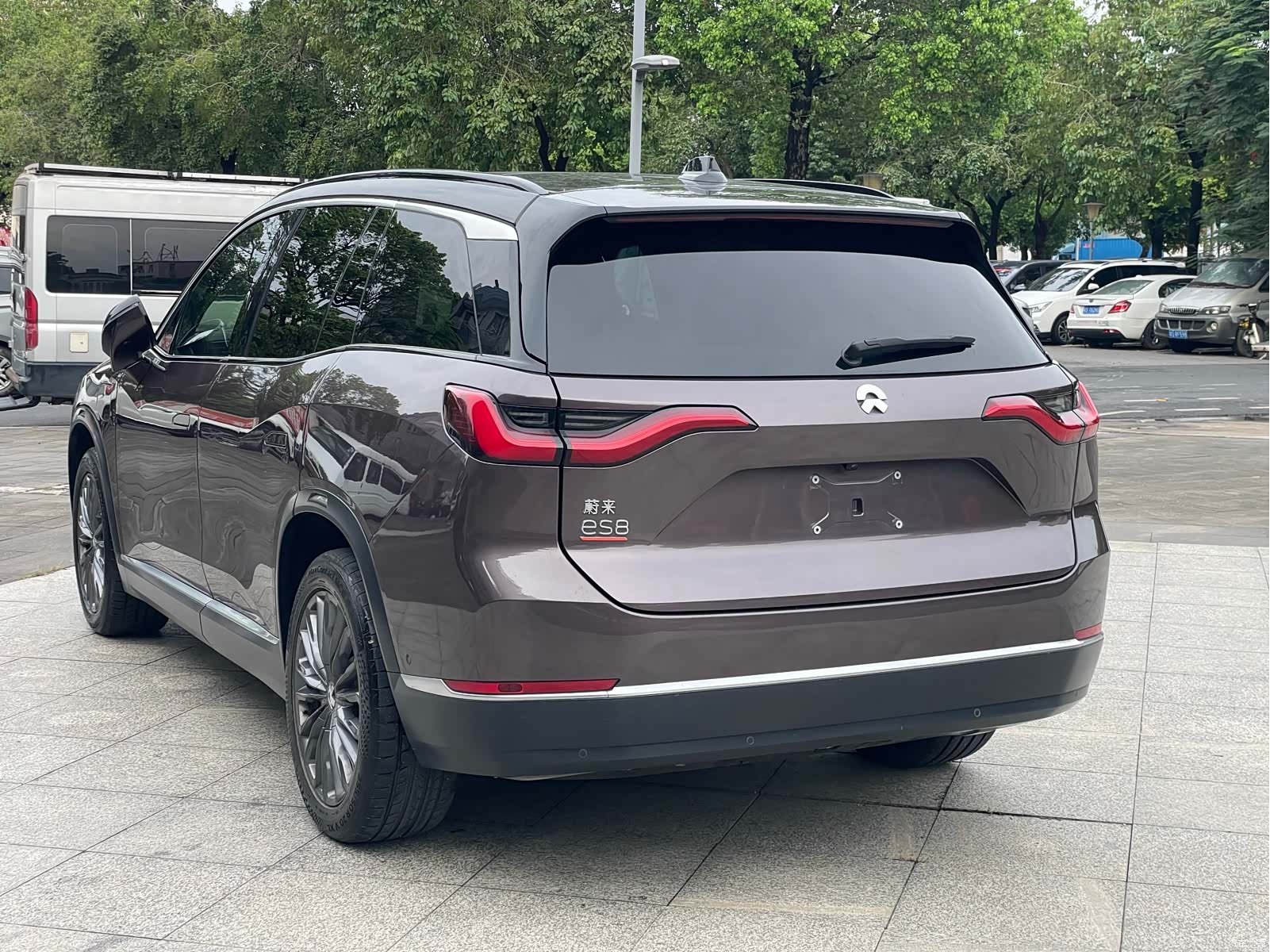 NIO ES8, 2021 10
