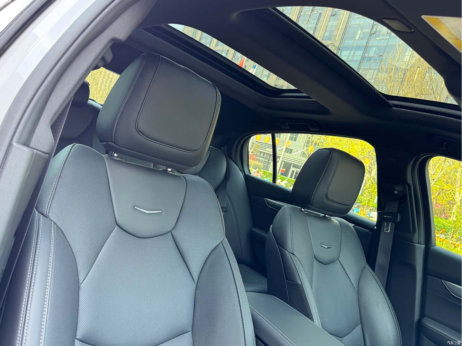 Cadillac CT5, 2025 20