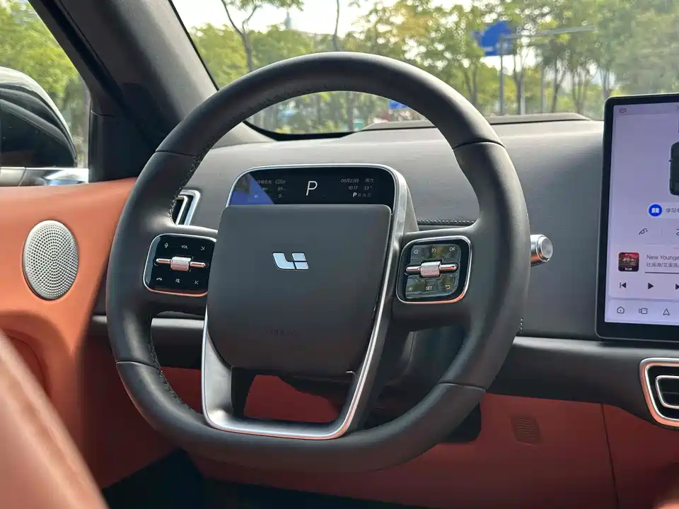 Li Auto Ideal L6