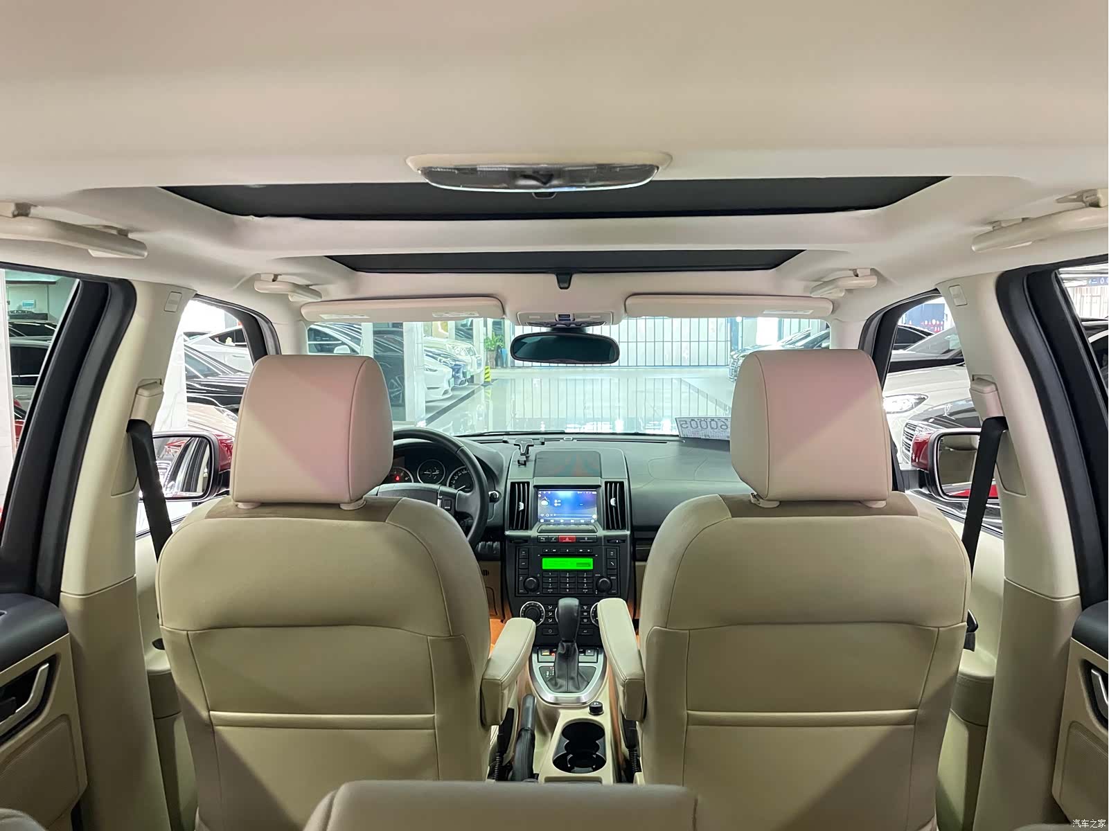 Land Rover 2, 2011 14