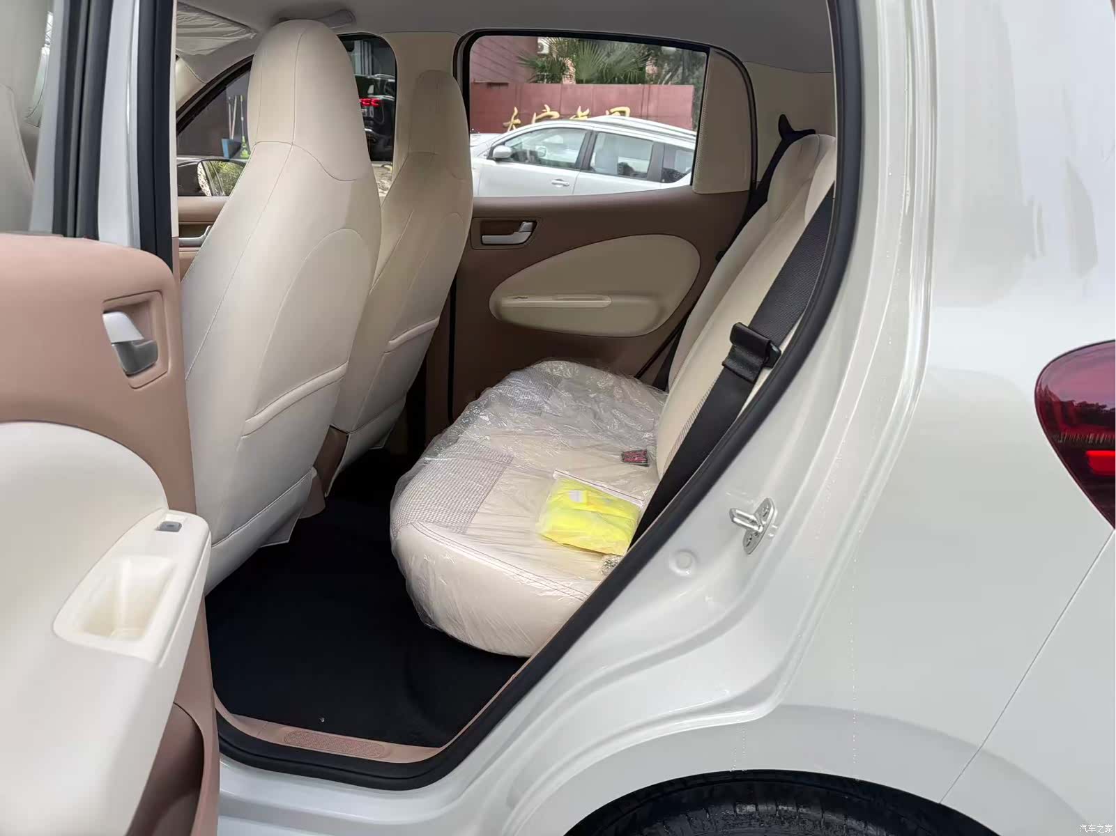 Wuling MINIEV, 2026 8
