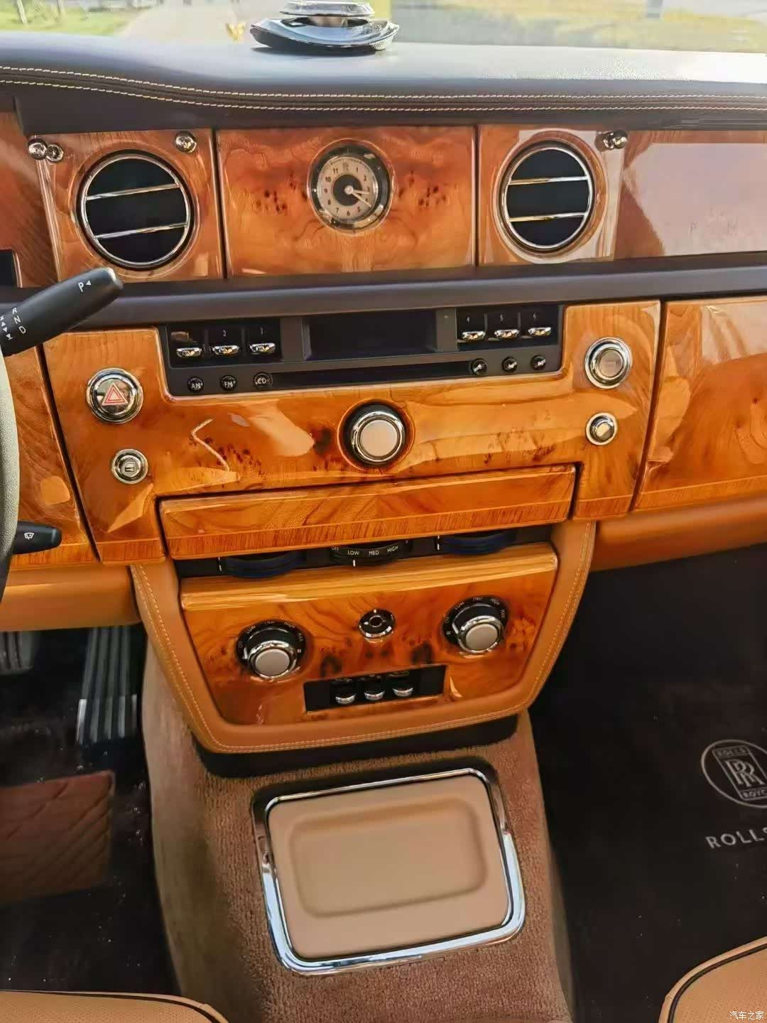 Rolls-Royce Phantom, 2010 7