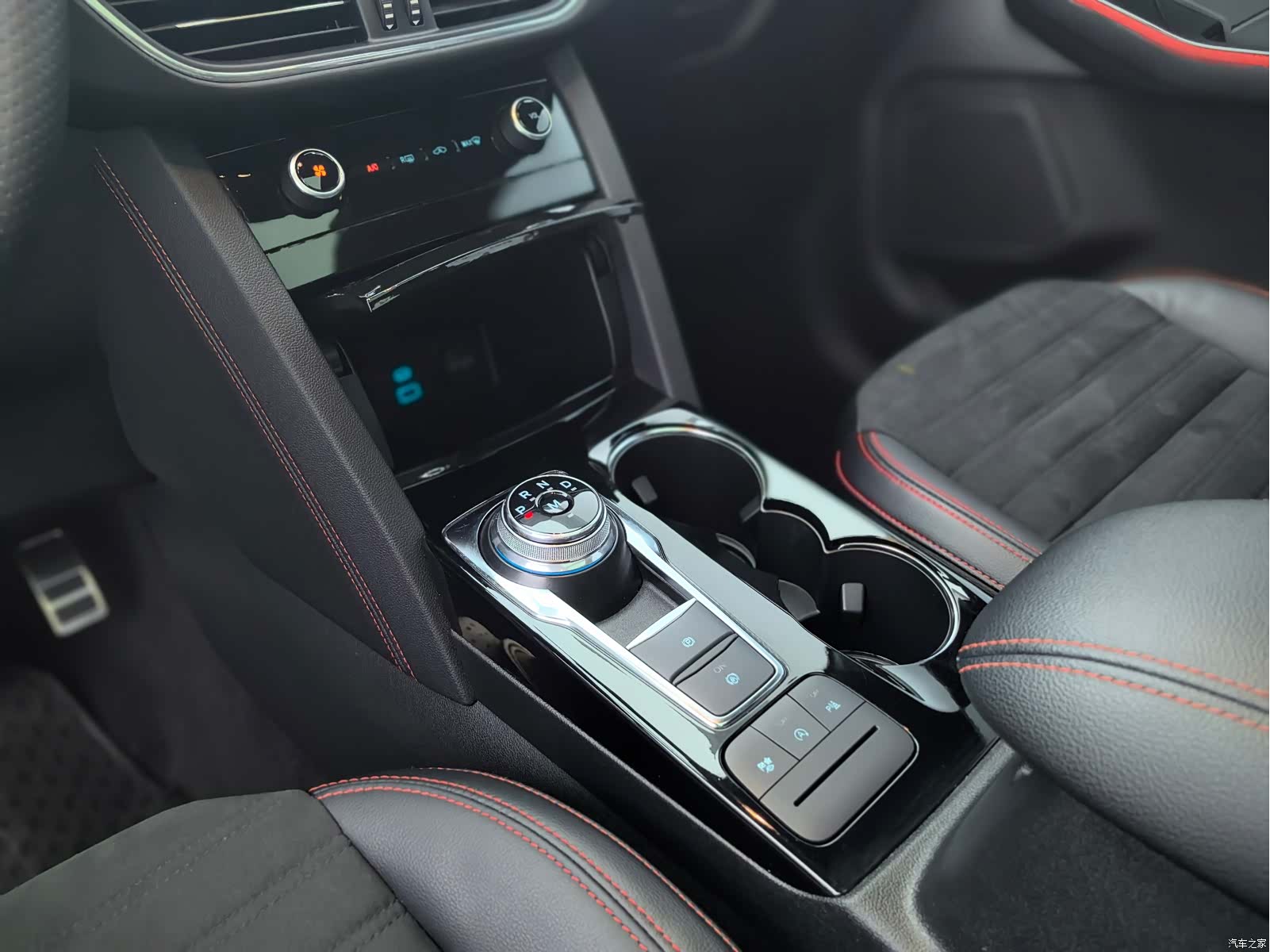Ford Escape, 2023 24