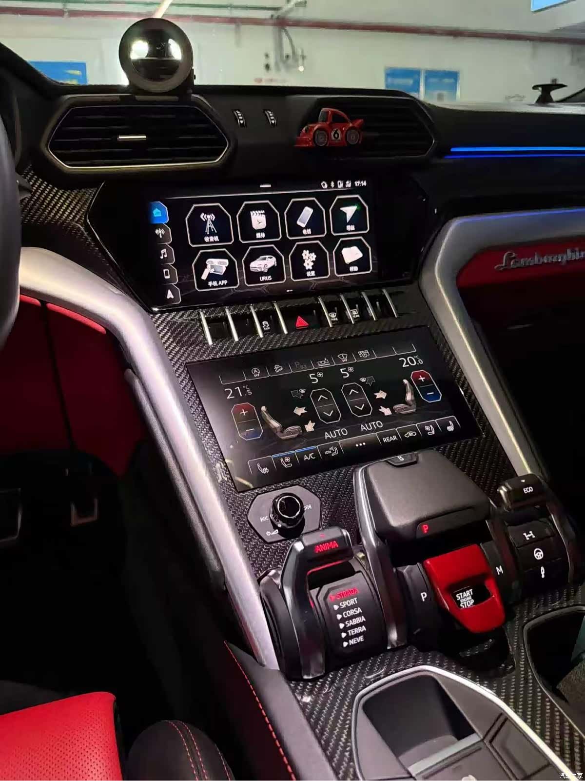 Lamborghini Urus, 2020 8
