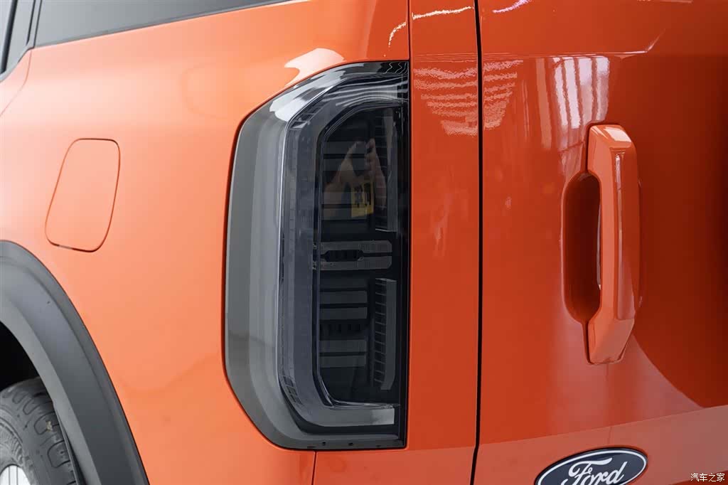 Ford Bronco, 2025 10