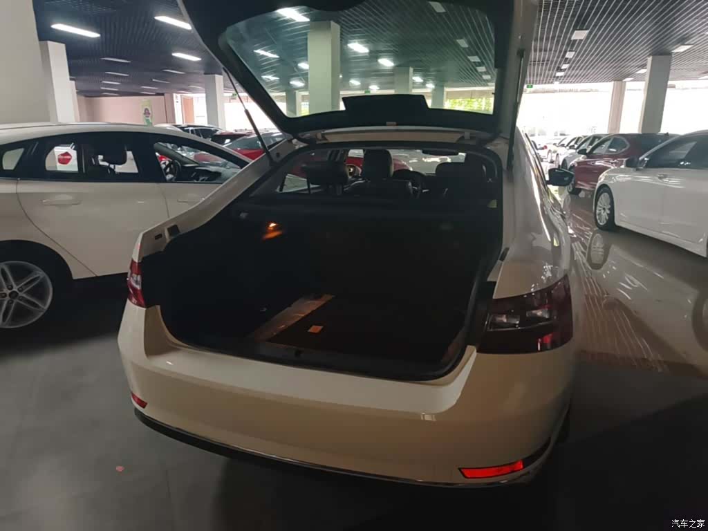 Skoda Superb, 2016 19