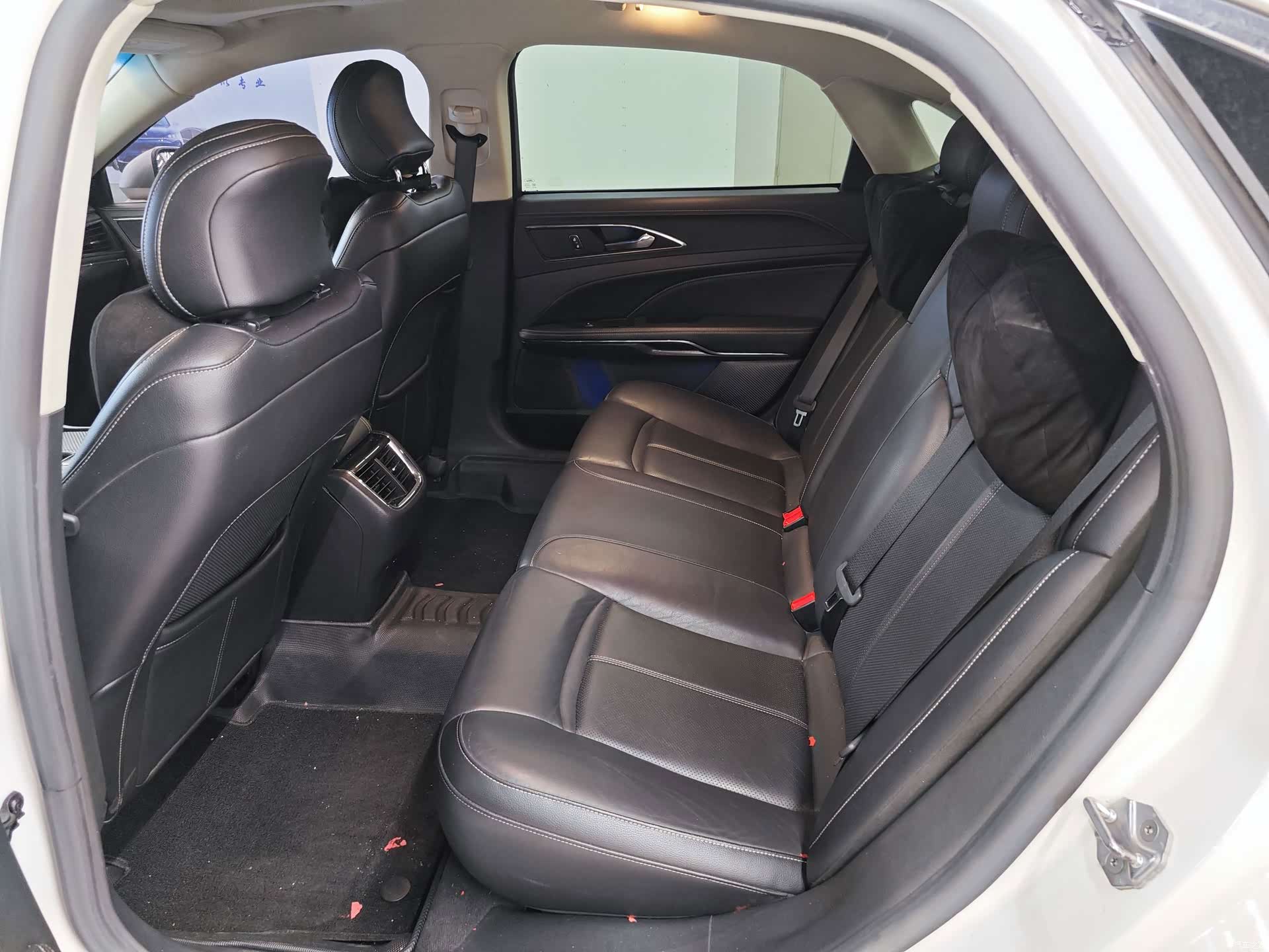 Ford Taurus, 2017 9
