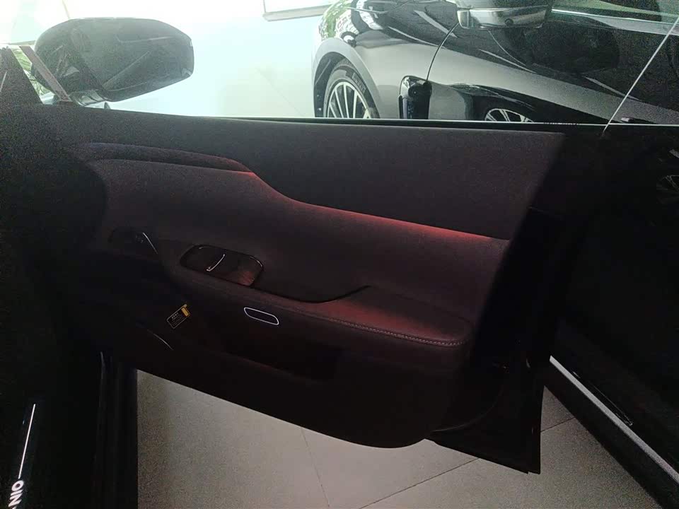 NIO ET7