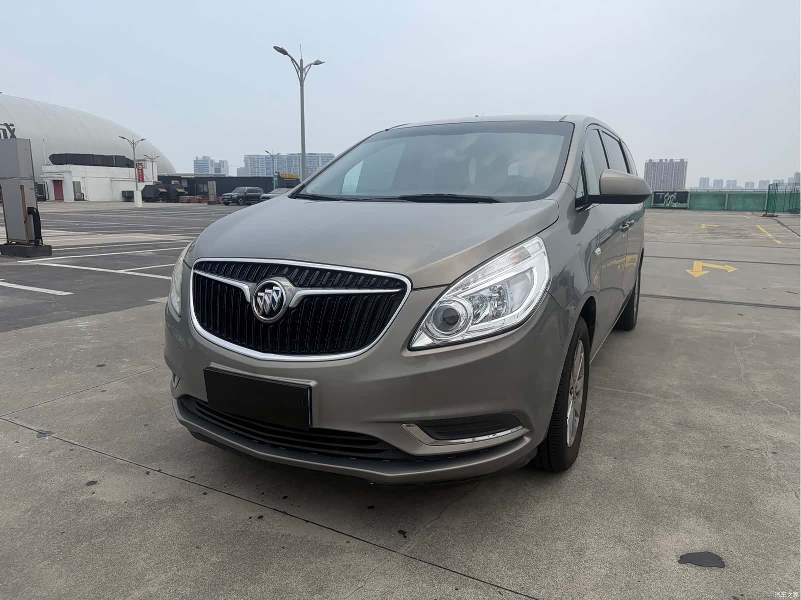 Buick GL8, 2018 1